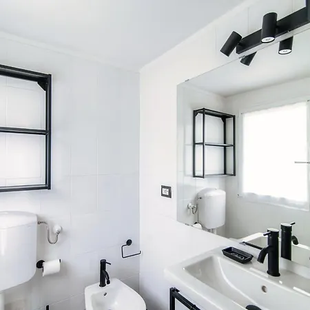 La Casa Della Bruna, Wonderful View & Parking Ferienhaus Blevio
